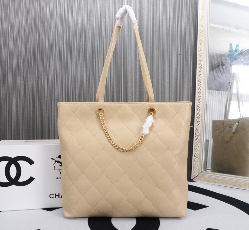 Ch**el shopping bags